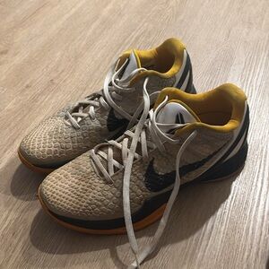 Size 9 - Nike Zoom Kobe 6 2011 White Del Sol